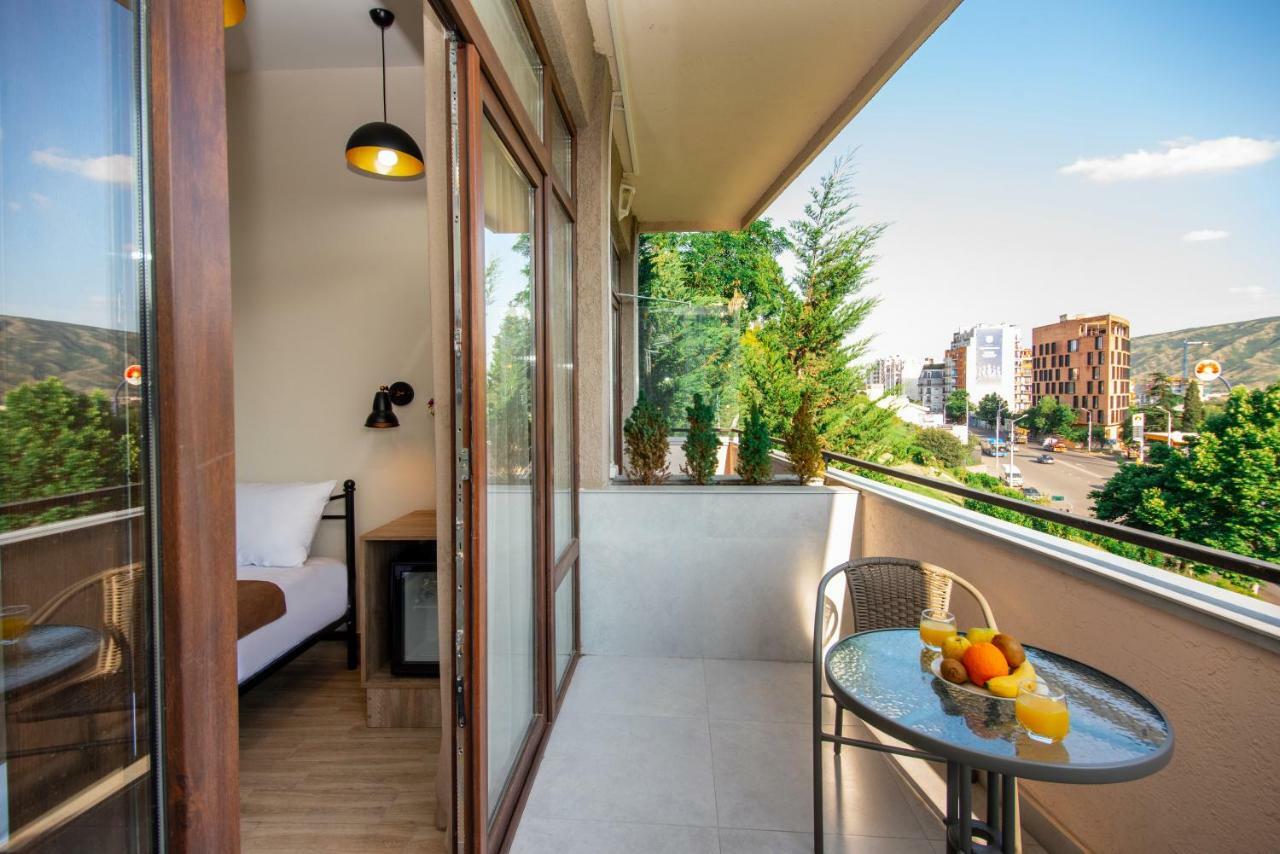 Tonusi Luxe Hotel In The Historic City Center Tbilisi Exteriör bild
