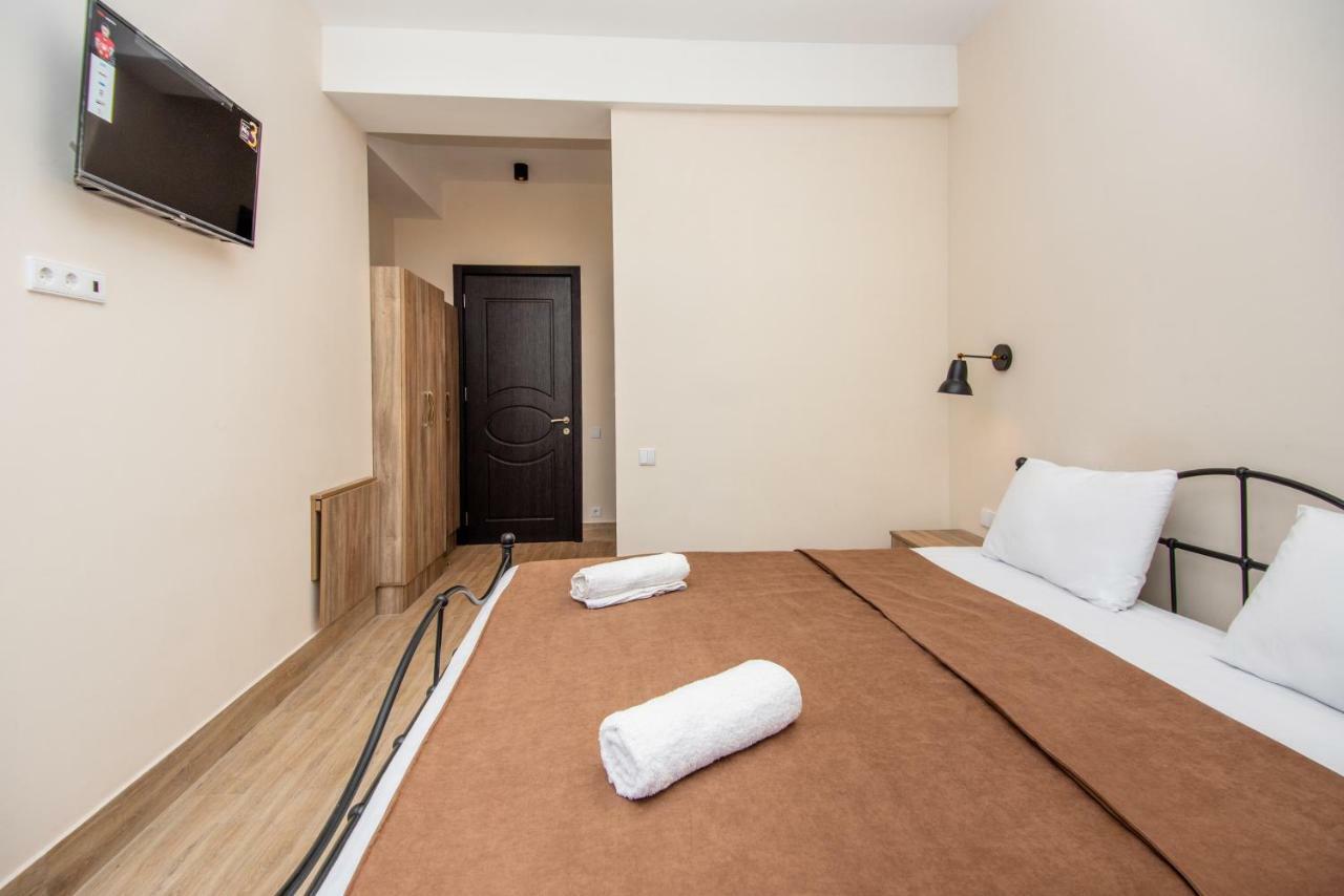 Tonusi Luxe Hotel In The Historic City Center Tbilisi Exteriör bild