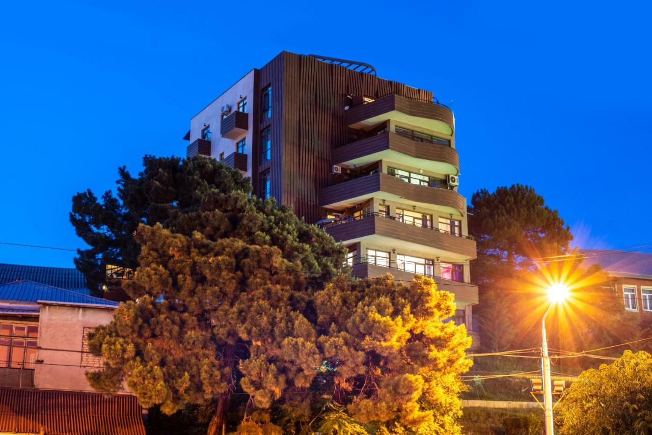 Tonusi Luxe Hotel In The Historic City Center Tbilisi Exteriör bild